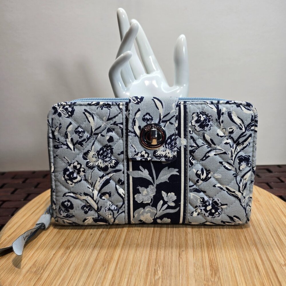 Vera Bradley Perennials Clutch Wallet Twist Lock & Zipper Closures